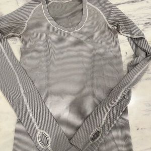 Lululemon Swiftly tech long sleeve
